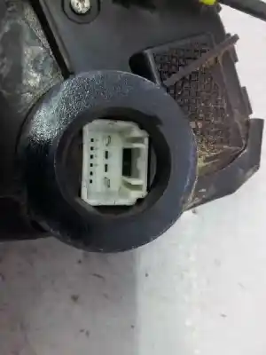 Second-hand car spare part front right door lock for toyota corolla (e12) 2.0 d-4d sol berlina oem iam references  e2-b4-10-2 