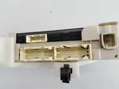 Pièce détachée automobile d'occasion module électronique pour toyota prius (nhw30) plug-in hybrid advance références oem iam 8922147110 e3-b2-3-5 8273047451