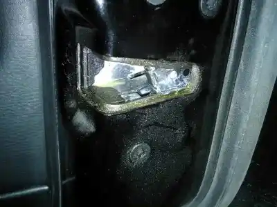 Автозапчасти б/у замок задней правой двери за LAND ROVER DISCOVERY V6 TD S ссылки OEM IAM   