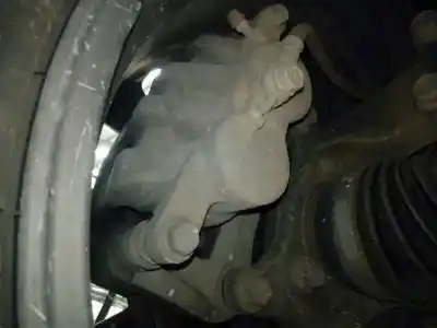 Peça sobressalente para automóvel em segunda mão pinça de travão dianteira direita por toyota rav 4 advance referências oem iam 