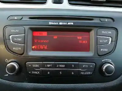 İkinci el araba yedek parçası ses sistemi / radyo cd için kia cee´d drive oem iam referansları   