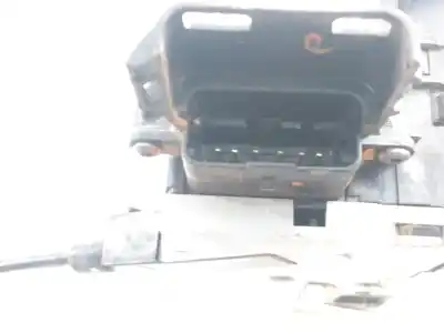 Автозапчастина б/у замок дверей заднього лівого для citroen c4 picasso exclusive посилання на oem iam 24090158 e1-a4-32-2 