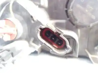 Second-hand car spare part left headlight for ssangyong rodius xdi oem iam references  e1-b3-47-1 