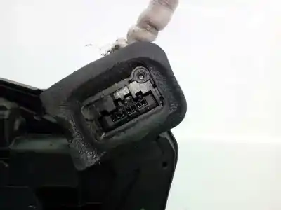 Автозапчастина б/у замок заднього правого дверя для skoda rapid active посилання на oem iam  e1-a5-40-1 