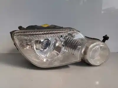 Second-hand car spare part right headlight for skoda yeti experience oem iam references 1k0941329 e1-a5-37-2 5l1941016b