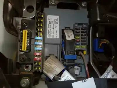 Pièce détachée automobile d'occasion boîtes à fusibles pour fiat doblo cargo basis kasten références oem iam 00519170140  