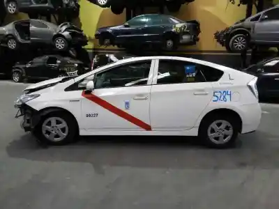 Автозапчастина б/у коробка передач для toyota prius (nhw30) plug-in hybrid advance посилання на oem iam p9021310 m1-b2-117 a277523