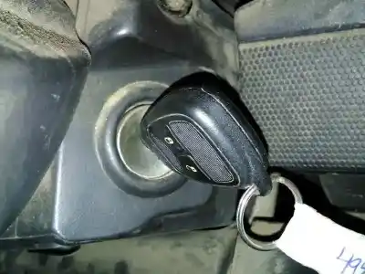 Piesă de schimb auto la mâna a doua dispozitiv antifurt pentru jeep patriot limited referințe oem iam 