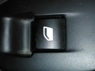 Pièce détachée automobile d'occasion  pour PEUGEOT 208  Références OEM IAM   