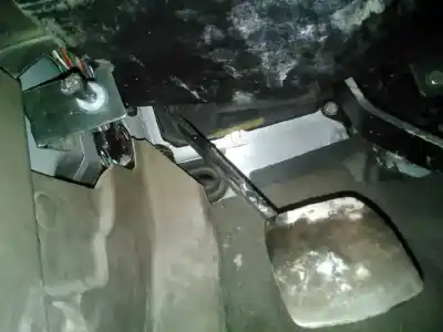 Автозапчастина б/у педаль зцеплення для land rover discovery (salljg/lj) tdi посилання на oem iam 