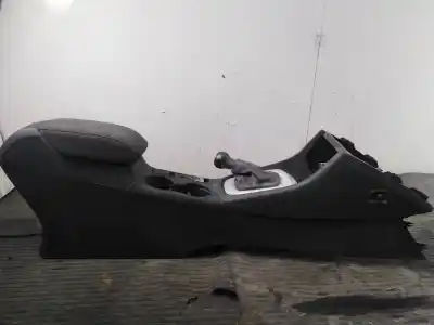 Pezzo di ricambio per auto di seconda mano  per AUDI Q3 (8U)  Riferimenti OEM IAM 1224078 P2-B3-19 