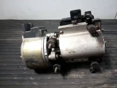 Pièce détachée automobile d'occasion pompe à suspension pour citroen c5 berlina 2.0 hdi références oem iam 963671388000 9643373280 
