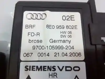 Peça sobressalente para automóvel em segunda mão motor elevador vidro traseiro direito por audi a4 berlina (8e) 1.9 tdi referências oem iam 8e0959802e e1-b6-6-1 