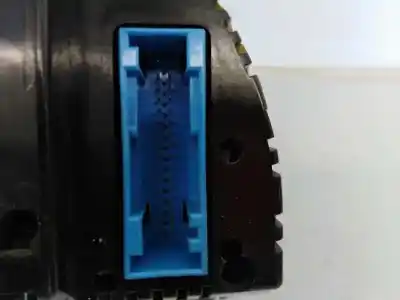 Peça sobressalente para automóvel em segunda mão quadrante por audi a4 berlina (8e) 1.9 tdi referências oem iam 8e0920982d e1-a1-9-3 0263626213