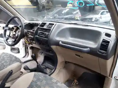 Peça sobressalente para automóvel em segunda mão tablier por nissan terrano/terrano.ii (r20) elegance referências oem iam   