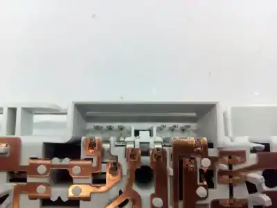 Pezzo di ricambio per auto di seconda mano luce interna per opel astra j lim. 1.7 16v cdti riferimenti oem iam 22774329 00981400 e2-b6-24-2 