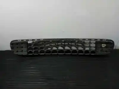 Автозапчасти б/у передняя решетка за mini mini countryman (r60) one d ссылки oem iam 51139812756 p2-a2-37  Автозапчасти б/у передняя решетка за mini mini countryman (r60) one d ссылки oem iam 51139812756 p2-a2-37