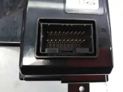 Second-hand car spare part multifunction display for kia cee´d active oem iam references 957101h100 e3-a3-26-3 