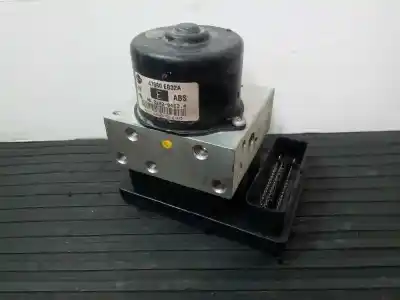 Pezzo di ricambio per auto di seconda mano  per NISSAN NAVARA PICK-UP (D40M)  Riferimenti OEM IAM 47660EB32A P3-A8-8-2 06210204634