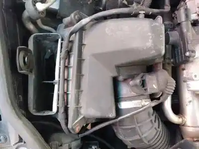 Автозапчастина б/у повітряний фільтр для audi a4 cabrio (8h) 2.0 tdi посилання на oem iam 