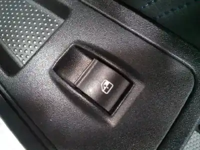 Автозапчасти б/у управление задними правыми стеклами за lancia delta (181) platinium ссылки oem iam  Автозапчасти б/у управление задними правыми стеклами за lancia delta (181) platinium ссылки oem iam