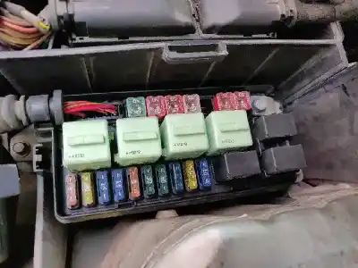 Pièce détachée automobile d'occasion boîtes à fusibles pour bmw mini (r50,r53) cooper références oem iam   