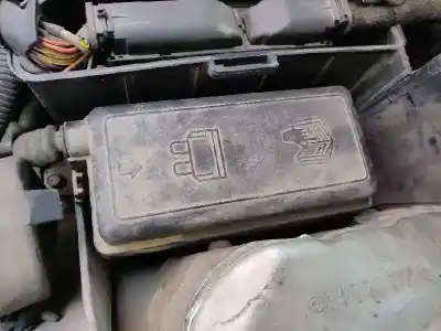 Pièce détachée automobile d'occasion boîtes à fusibles pour bmw mini (r50,r53) cooper références oem iam   