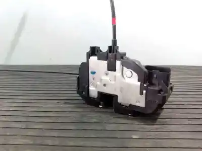 Second-hand car spare part left front door lock for nissan note (e11e) tekna oem iam references 10707a12 e2-a4-45-1 