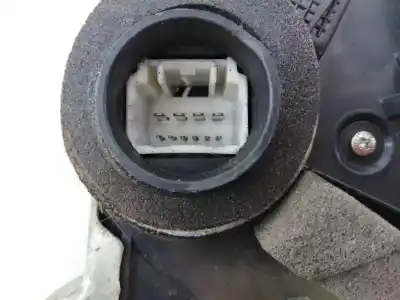 Second-hand car spare part left front door lock for lexus is200 (ds2/is2) 220d oem iam references 6904053100 e2-b6-10-1 