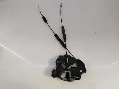 Second-hand car spare part left front door lock for lexus is200 (ds2/is2) 220d oem iam references 6904053100 e2-b6-10-1 