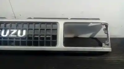 Second-hand car spare part front grille for isuzu trooper 2.8 turbodiesel oem iam references  p2-a2-24 