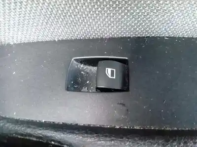 Pièce détachée automobile d'occasion Commande De Lève Vitre Avant Droit pour BMW X1 (E84) sDrive 18d Références OEM IAM 61316935534  