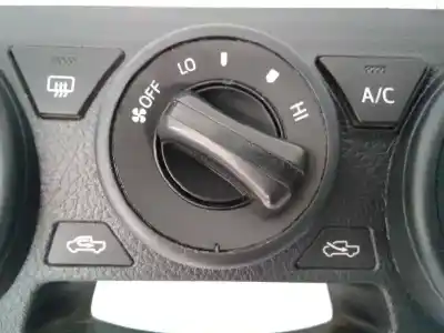 Автозапчастина б/у контроль опалення / кондиціонації для toyota hilux (kun) 2.5 turbodiesel посилання на oem iam  e3-b2-14-3 