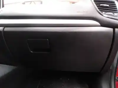 Автозапчасти б/у бардачок за mazda 3 lim. () evolution ссылки oem iam 