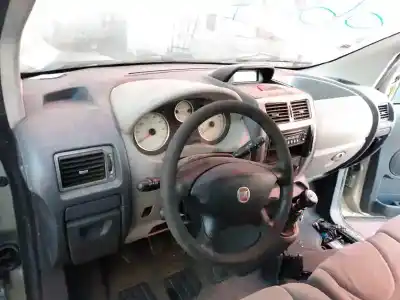 Pièce détachée automobile d'occasion tableau de bord pour fiat scudo combi 2.0 jtdm références oem iam 1498110077  