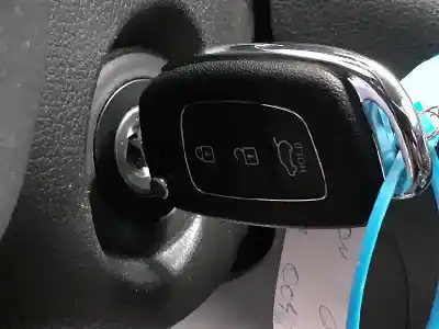 Recambio de automóvil de segunda mano de antirrobo para hyundai tucson essence bluedrive 2wd referencias oem iam   