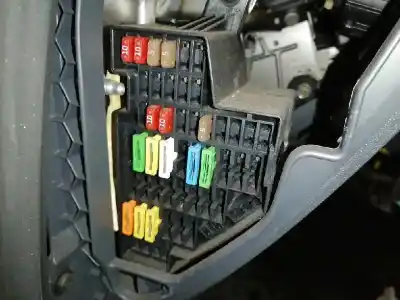 Tweedehands auto-onderdeel relais/zekeringenkastje voor seat leon 1.9/tdi-pd-(bxe)-5p-105cv oem iam-referenties   