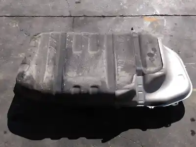 Pièce détachée automobile d'occasion réservoir de carburant pour kia carens 1.6 gdi références oem iam 31150a4000 p1-b7-33 
