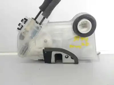 Автозапчастина б/у замок передній праві двері для toyota prius (nhw30) eco посилання на oem iam d55073016 e2-b4-15-1 