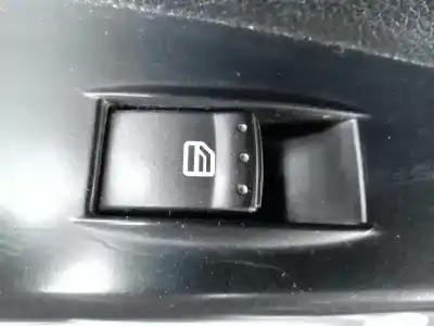 Second-hand car spare part Rear Left Power Window Switch for SSANGYONG KORANDO Crystal 4x2 OEM IAM references   
