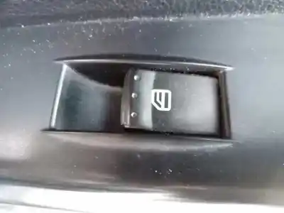 Second-hand car spare part rear right power window switch for ssangyong korando crystal 4x2 oem iam references 