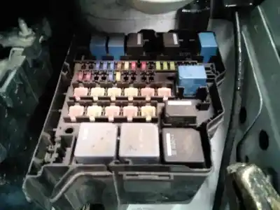 İkinci el araba yedek parçası röle/sigorta kutusu için ford transit courier 1.5 tdci cat oem iam referansları   