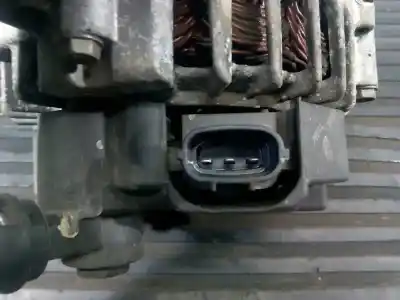 Pezzo di ricambio per auto di seconda mano alternatore per kia cee´d emotion riferimenti oem iam 373002a600 p3-b5-22-1 2607316d