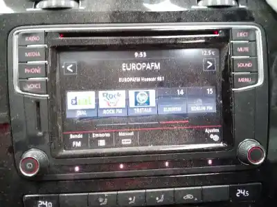 Pezzo di ricambio per auto di seconda mano impianto audio / radio cd per volkswagen scirocco (138) r-line bmt riferimenti oem iam 5k7035200d e2-a1-15-2 033b109