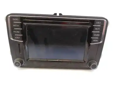 Pezzo di ricambio per auto di seconda mano impianto audio / radio cd per volkswagen scirocco (138) r-line bmt riferimenti oem iam 5k7035200d e2-a1-15-2 033b109