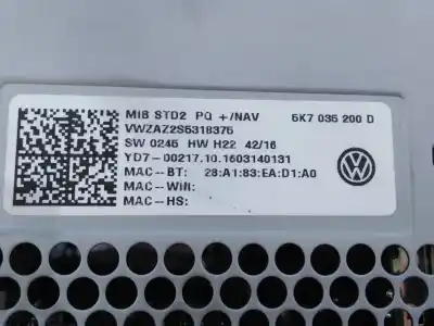 Pezzo di ricambio per auto di seconda mano impianto audio / radio cd per volkswagen scirocco (138) r-line bmt riferimenti oem iam 5k7035200d e2-a1-15-2 033b109