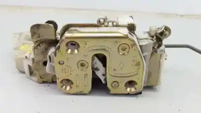Second-hand car spare part left front door lock for nissan pick-up (d22) td doble cabina navara oem iam references 805525p013 e2-a4-50-1 89a820