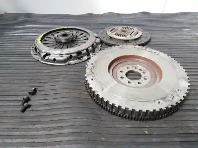 Second-hand car spare part clutch kit for peugeot 406 berlina (s1/s2) srdt oem iam references 704334mc5 p1-a6-7 235dt5650