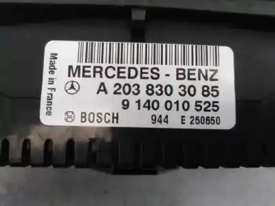 Recambio de automóvil de segunda mano de mando climatizador para mercedes clase c (w202) berlina 2.2 cdi referencias oem iam a2038303085 e3-a1-2-7 9140010525