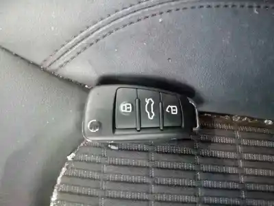 Recambio de automóvil de segunda mano de antirrobo para audi a3 sportback (8vf) design edition referencias oem iam   